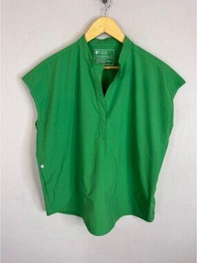 FIGS Technical Collection Green Catarina Marine Scrub Top Womens M